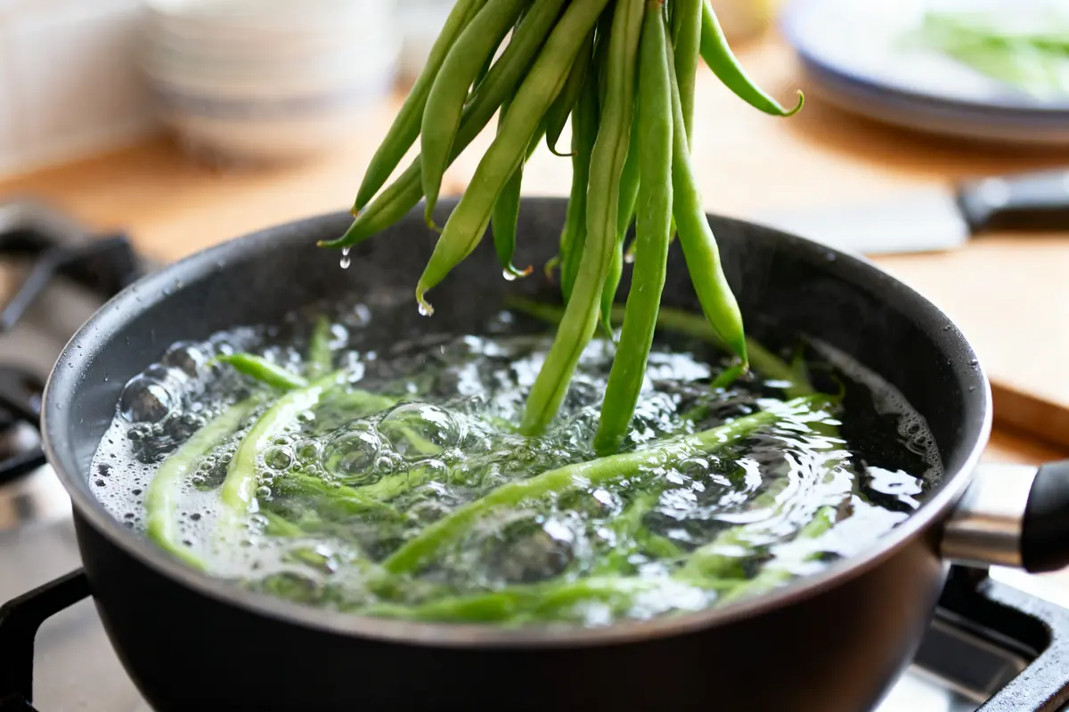 Cuisson des haricots verts à l’eau : astuces pour une texture parfaite